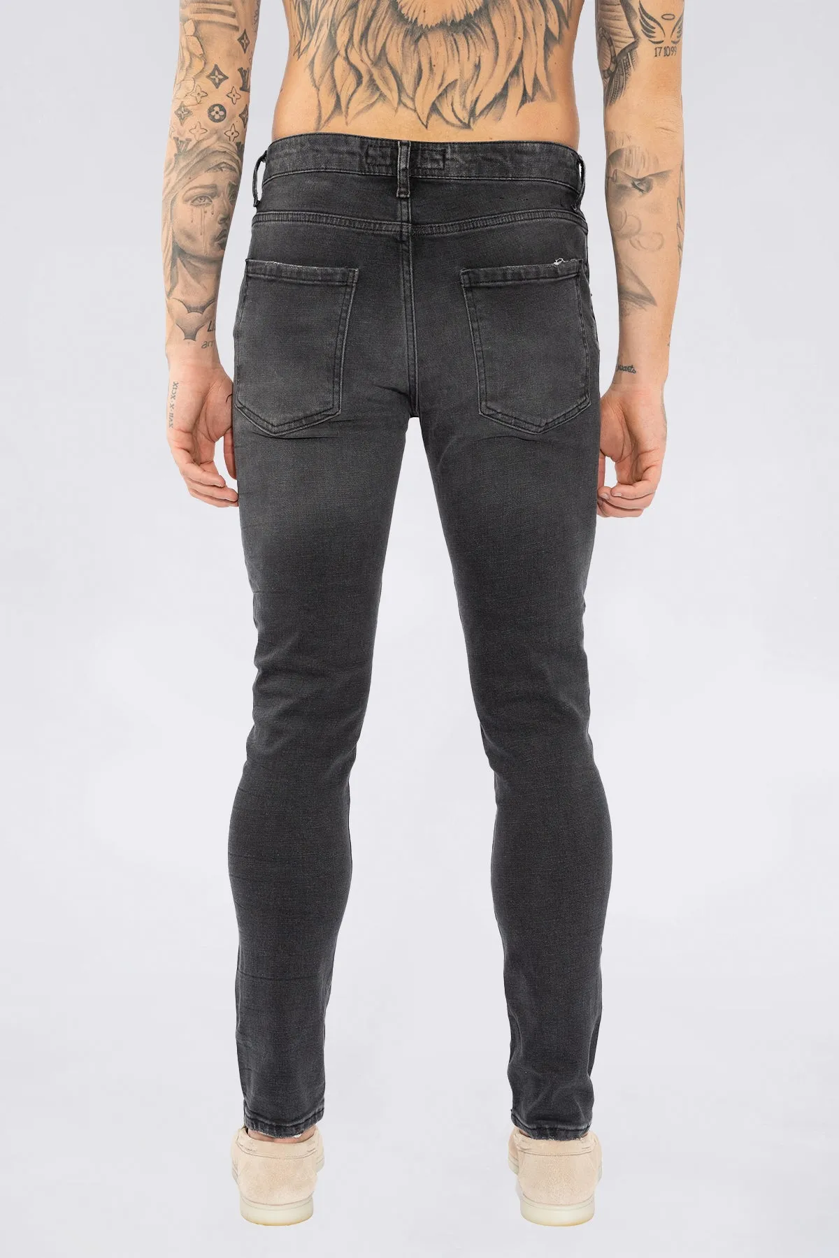 THE SYLVIO JEANS